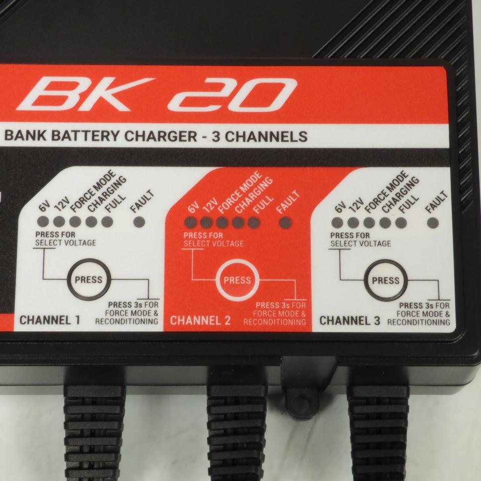 Chargeur multi batterie électronique intelligent BS Battery BK20 pour 3 moto