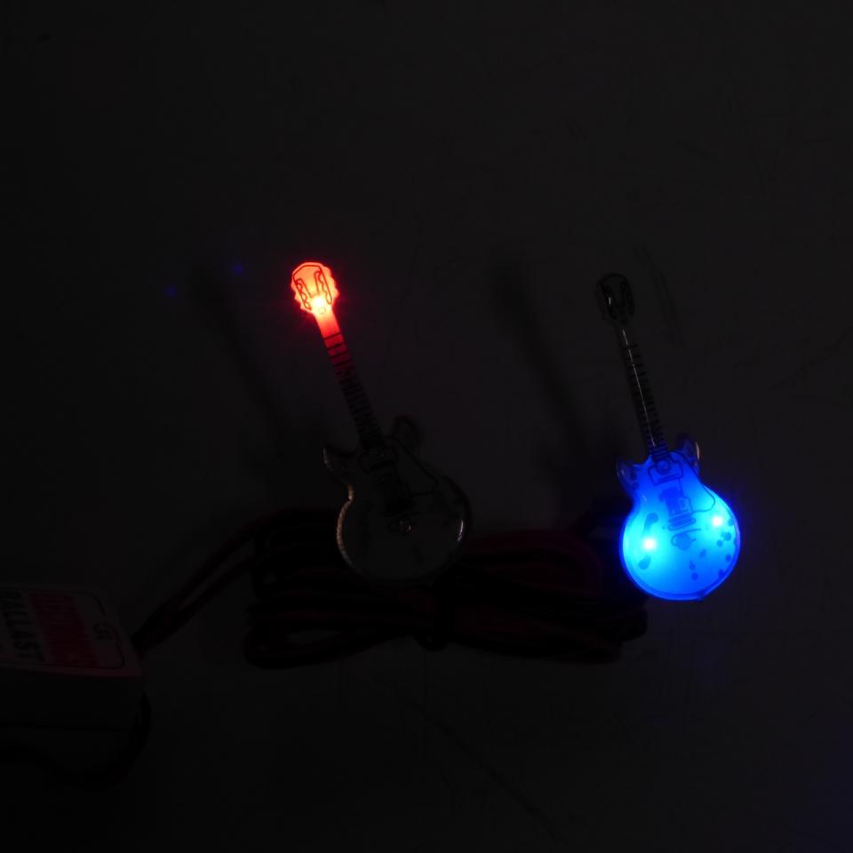 Paire de guitare lumineuse bleu et rouge TNT pour carénage de moto scooter Neuf