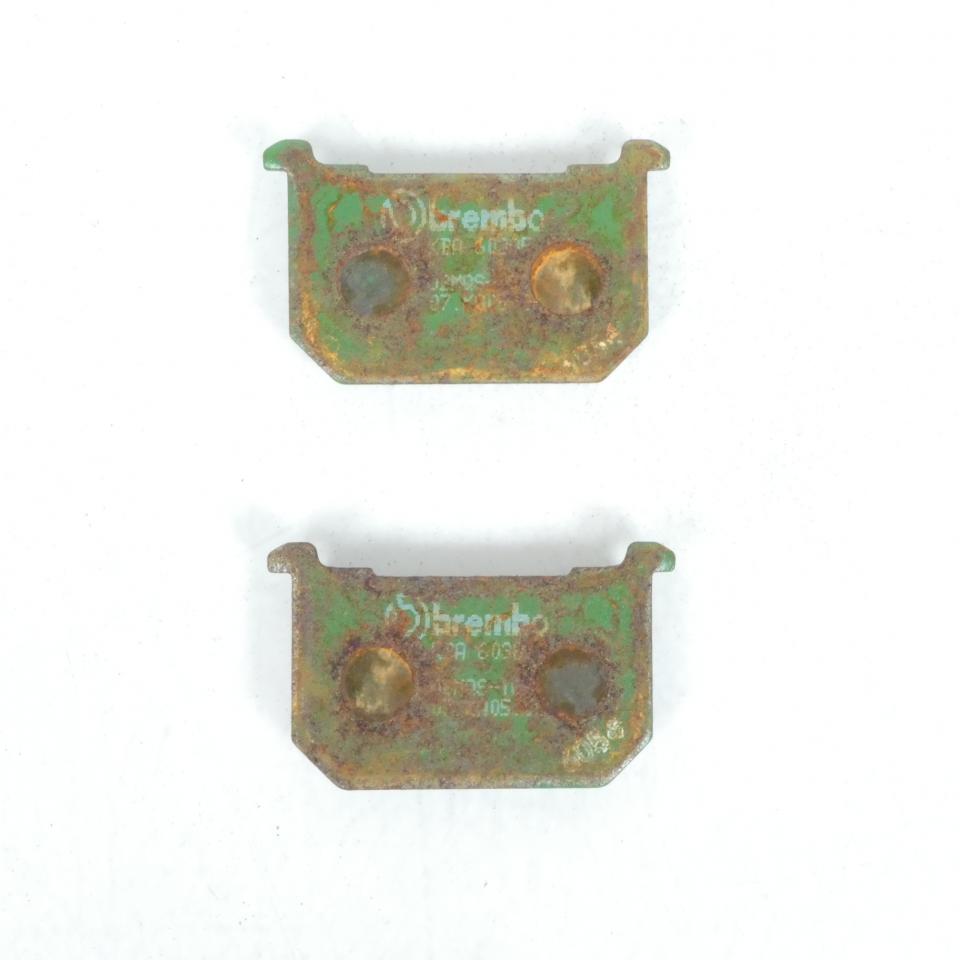 Plaquette de frein Brembo pour Moto Kawasaki 250 Z J 1981 AVG / AVD / 07KA05.06 Neuf en destockage