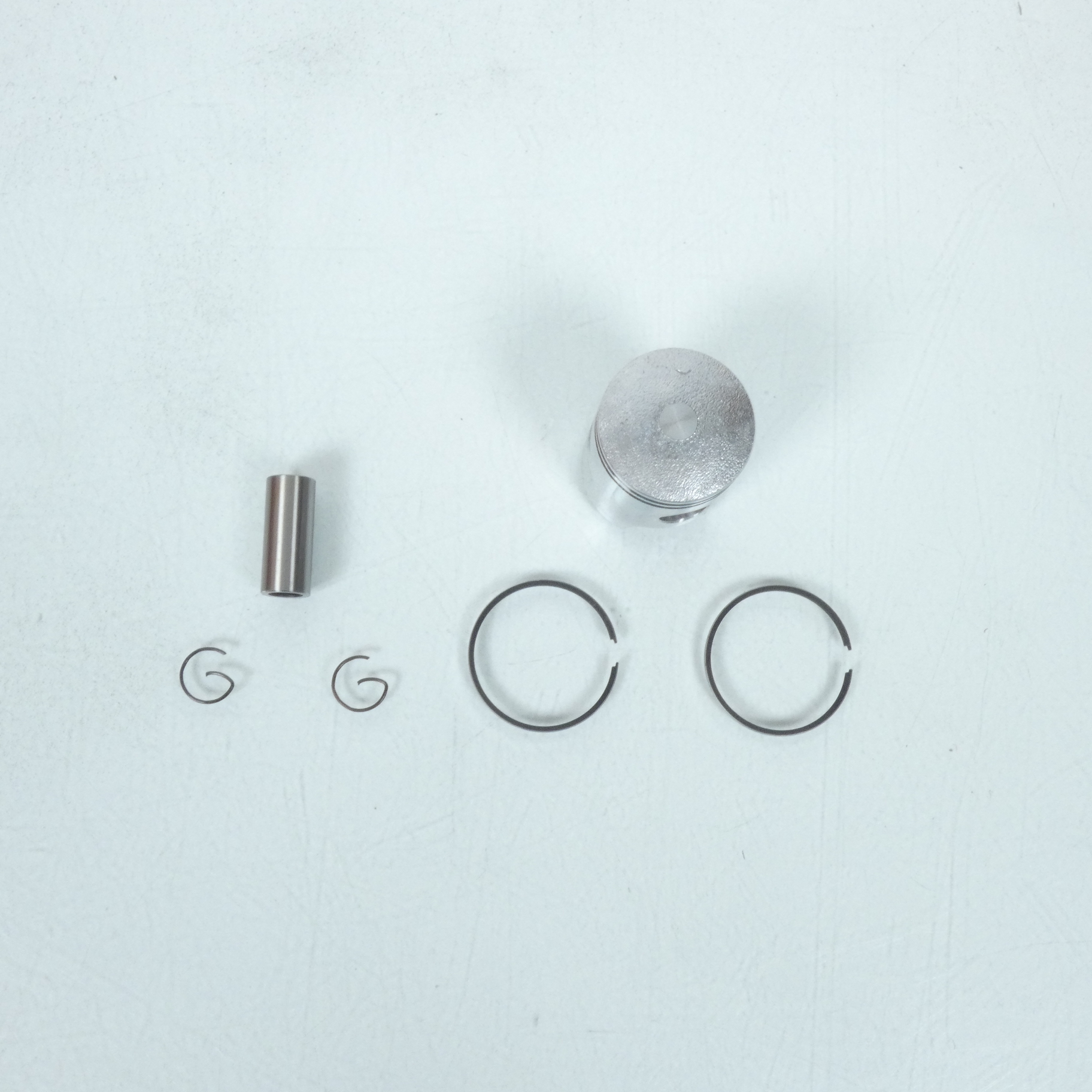 Kit Cylindre piston Ø39mm P2R pour mobylette MBK 41 AV10 Axe Ø13 L30.9mm Neuf