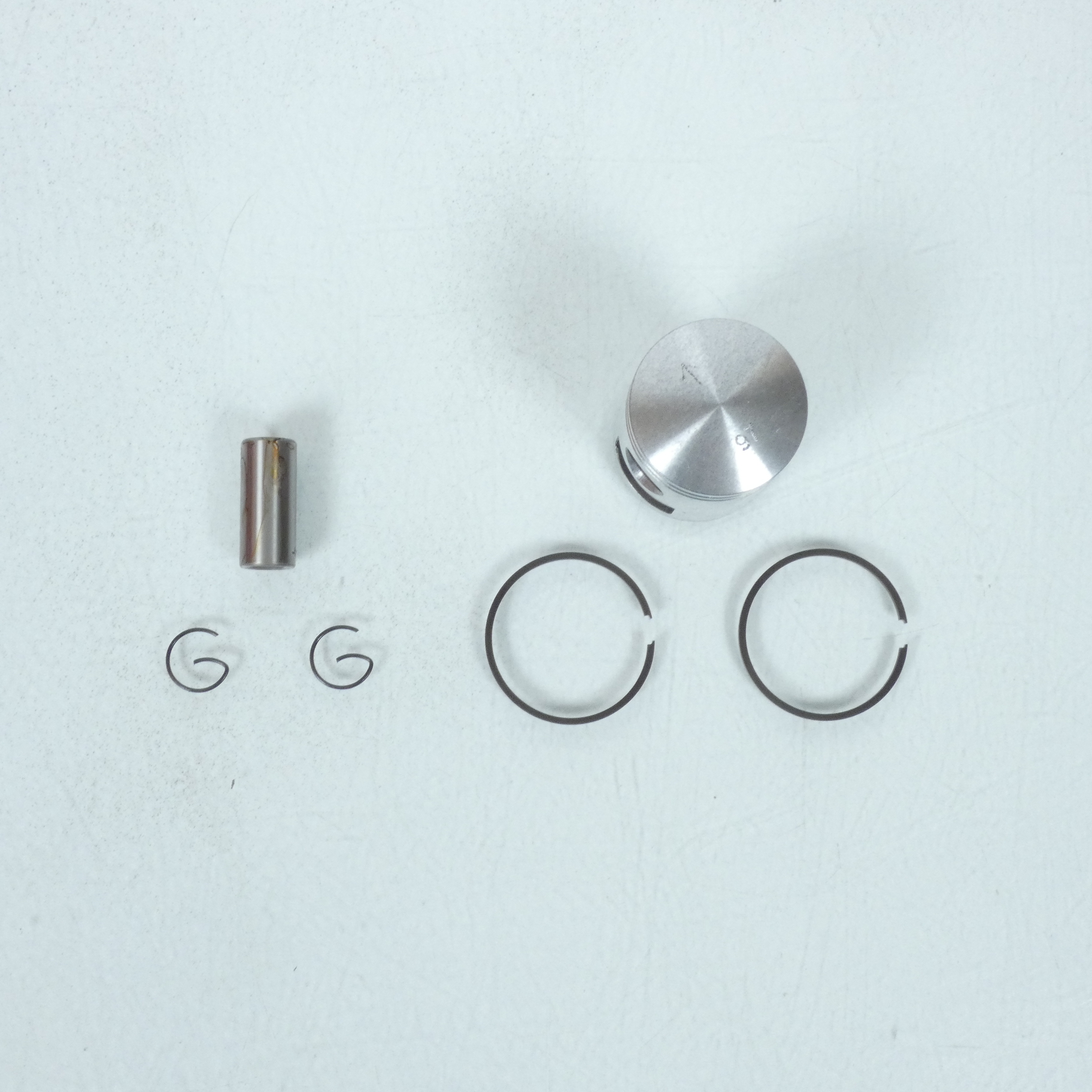 Kit Cylindre piston Ø39mm P2R pour mobylette MBK 50 88 AV7 Axe Ø13mm L30mm