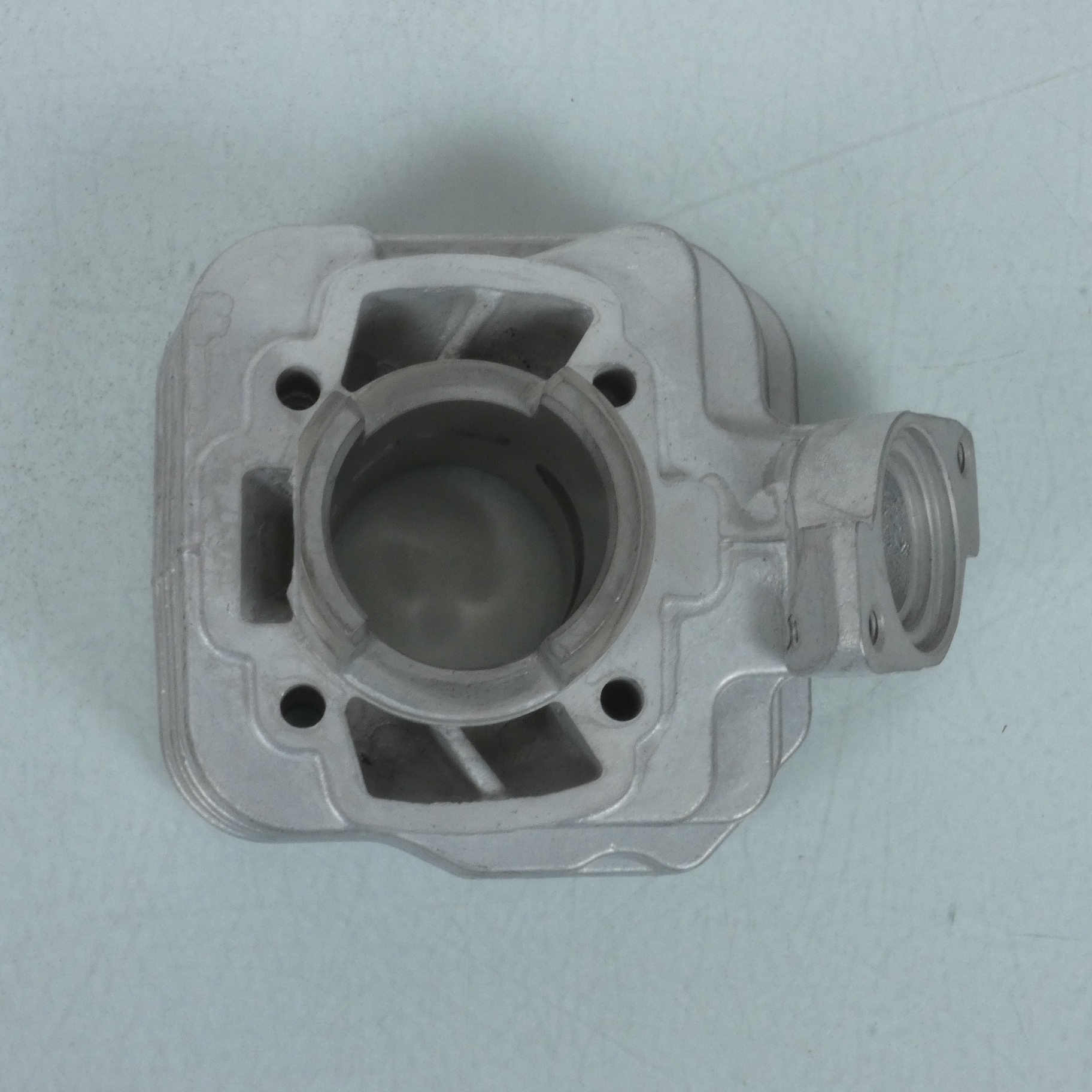 Cylindre P2R pour Scooter Peugeot 50 Vivacity 2T Avant 2020 Neuf