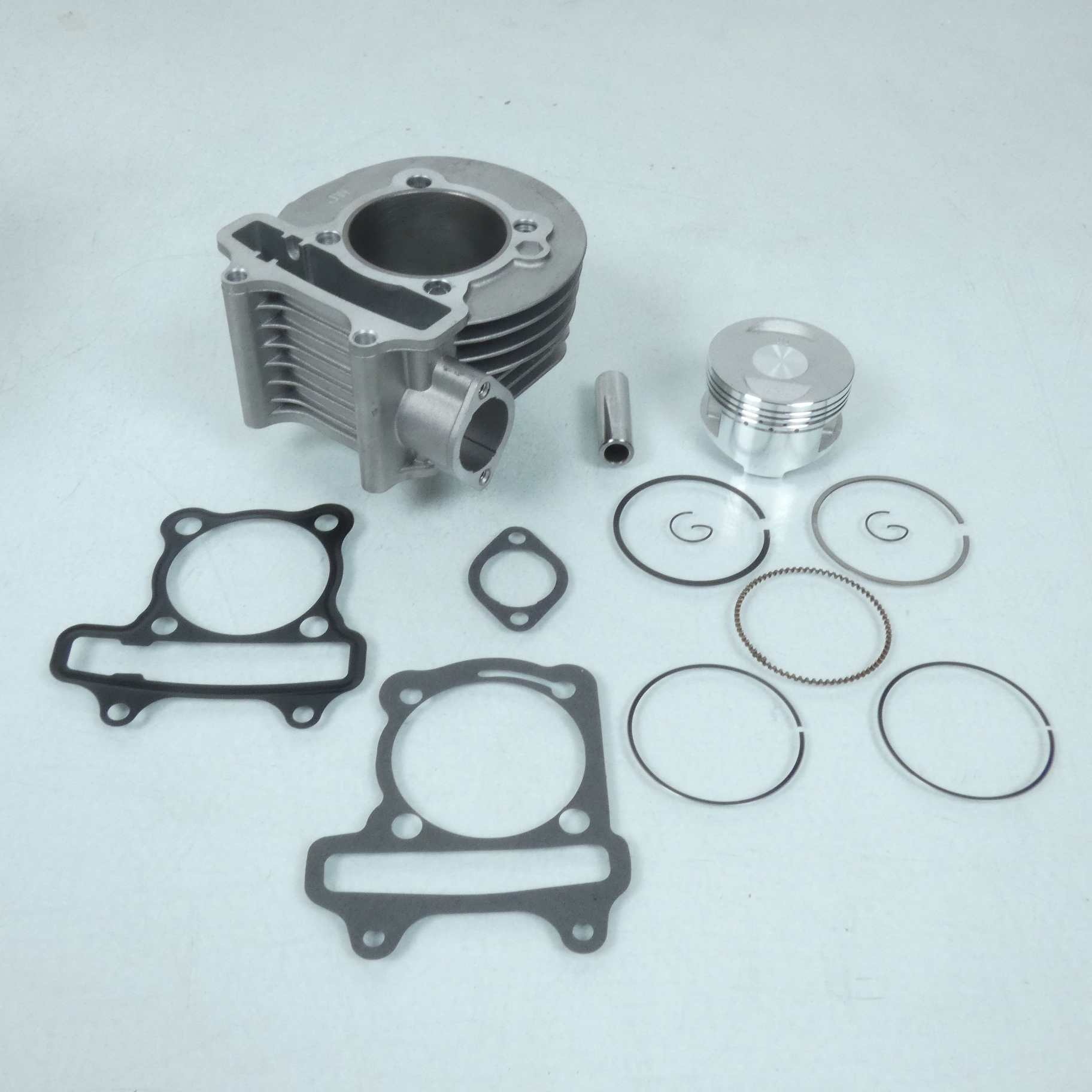 Kit Cylindre piston Ø61mm RMS Moto pour scooter Kymco 200 Agility Axe Ø15mm