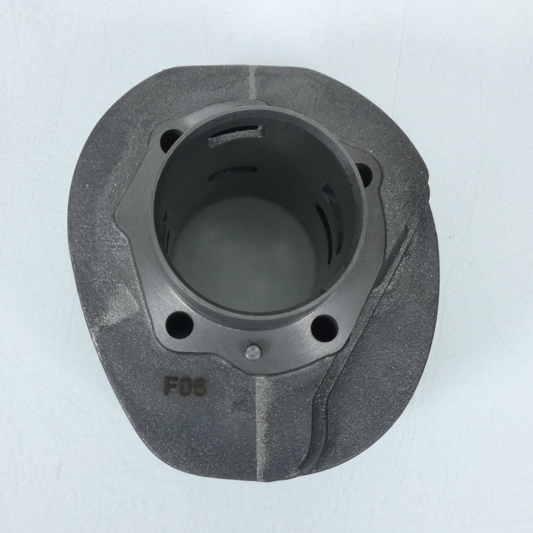 Kit Cylindre piston Ø66.5mm P2R pour scooter Piaggio 200 Cosa Axe Ø16mm L58mm