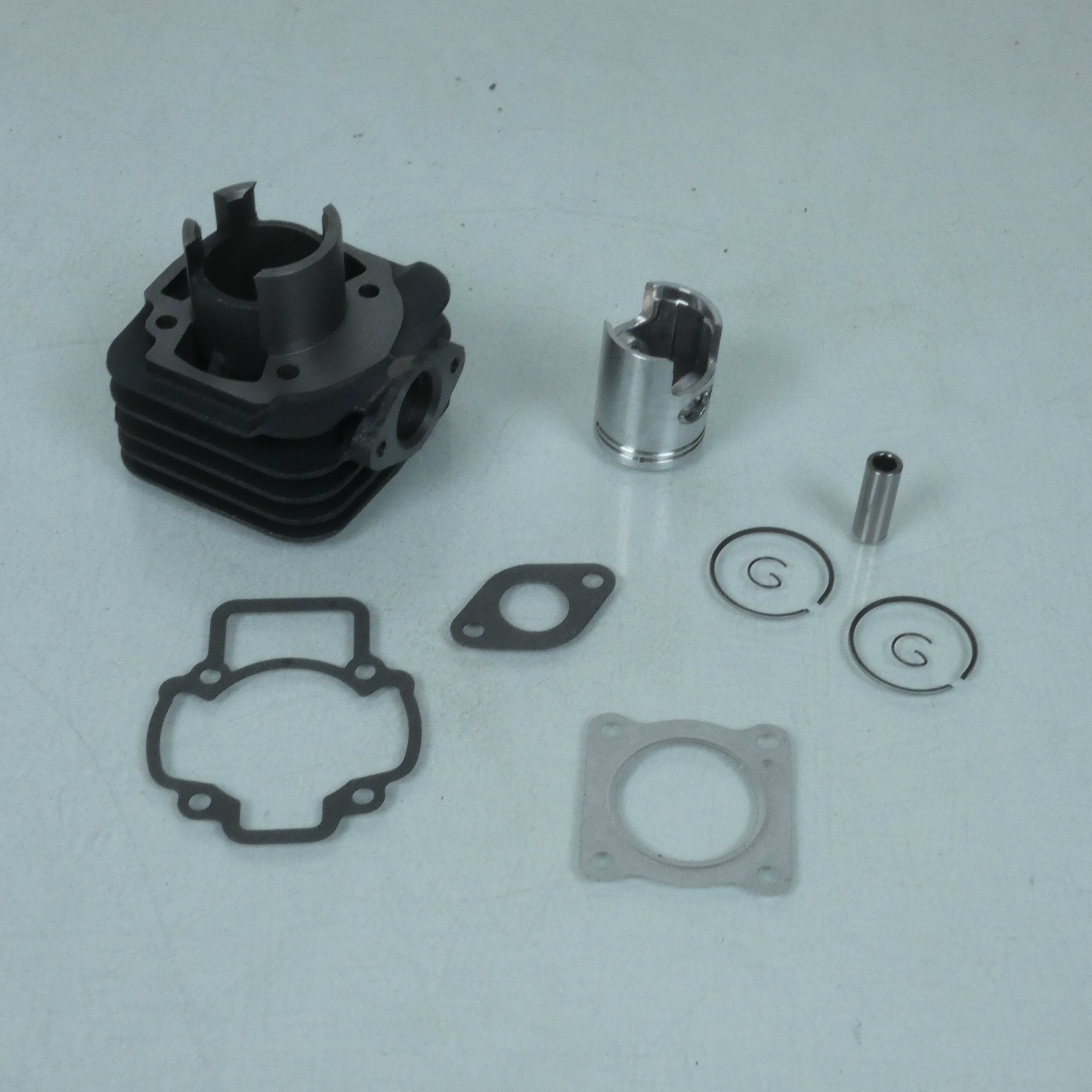 Kit Cylindre piston Ø39.7mm RMS Moto pour scooter Derbi 50 Boulevard 2T 2009-14