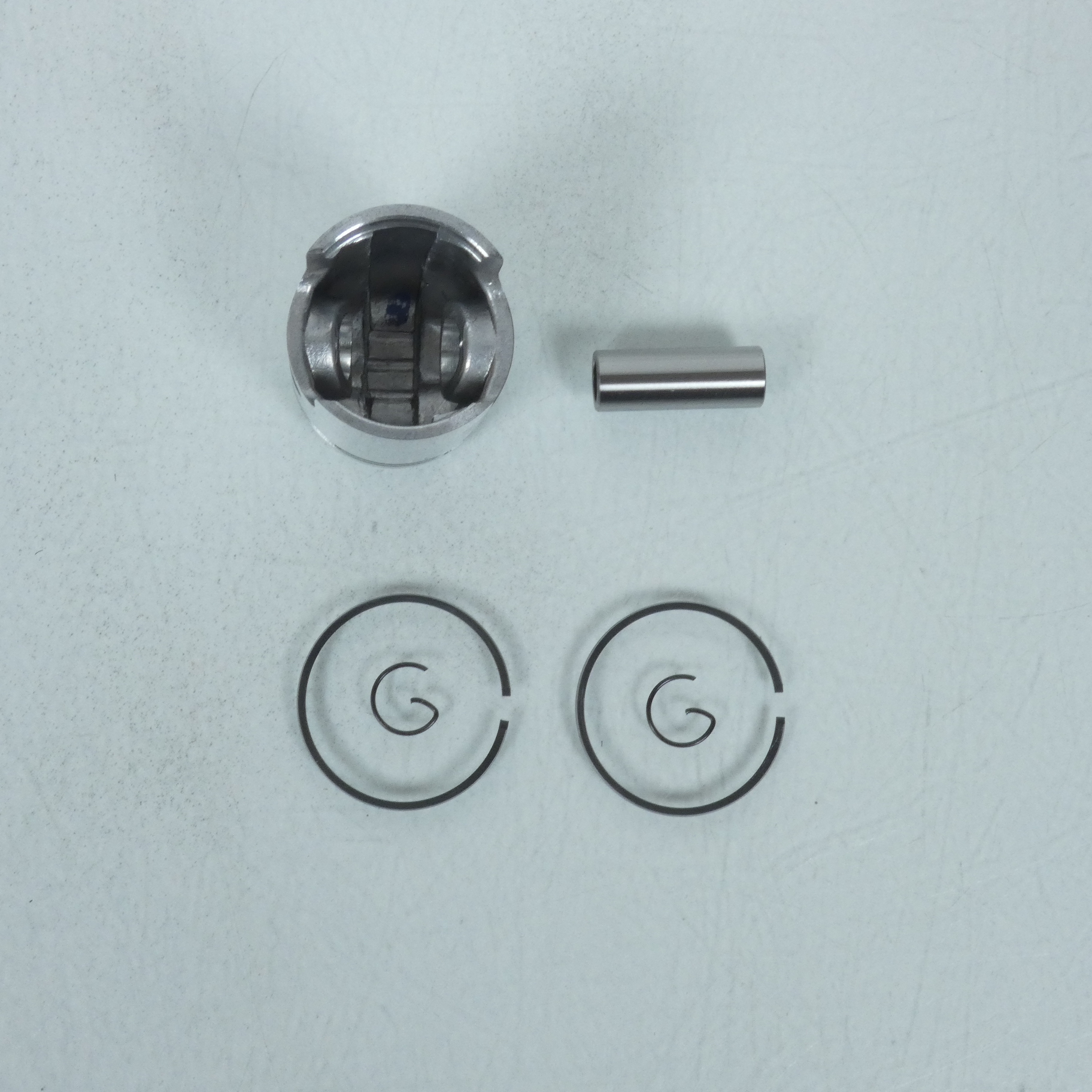 Kit Cylindre piston Ø39.7mm RMS Moto pour scooter Derbi 50 Boulevard 2T 2009-14