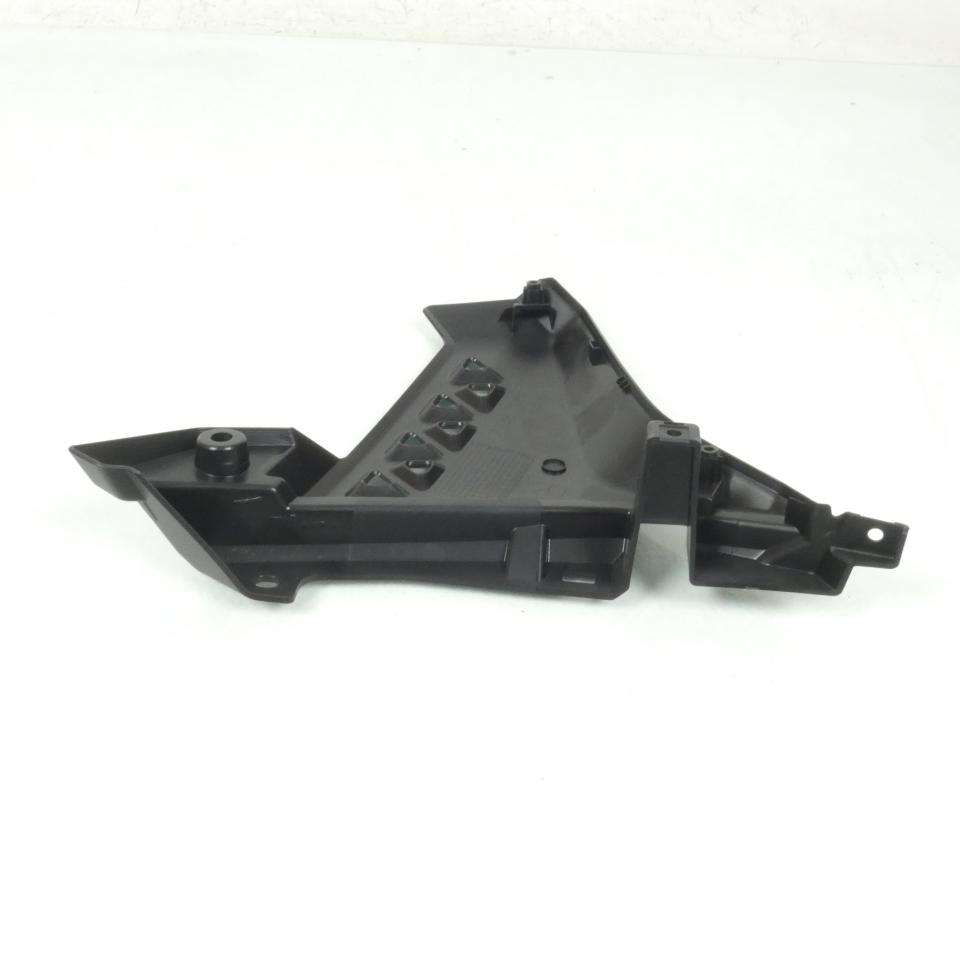 Écope droite inférieure pour moto Suzuki 800 GSX Après 2023 47511-25L00-000 Neuf