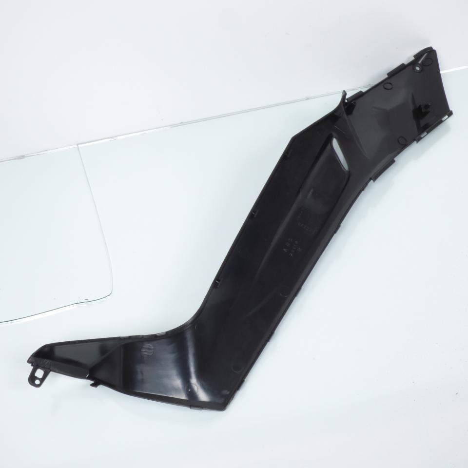 Cache latéral droit pour Scooter Yamaha 125 Xmax 2005 à 2008 23110 / noir brillant Neuf