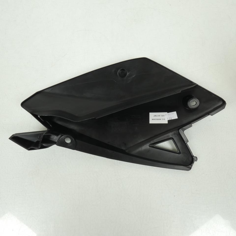 Cache latéral ARD pour moto Rieju 50 Mrt Pro Après 2018 0/R00.570.5106 570.5037