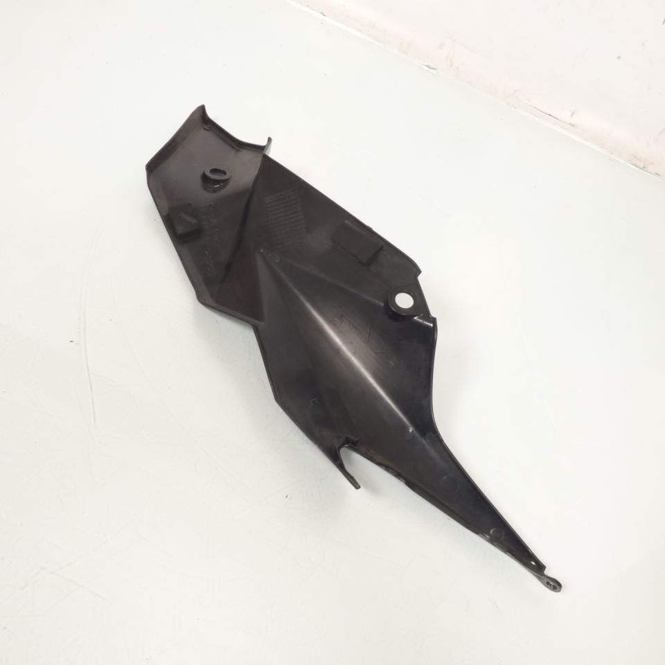Cache latéral droit origine pour moto Suzuki 750 GSR 2011 à 2016 47511-08J00