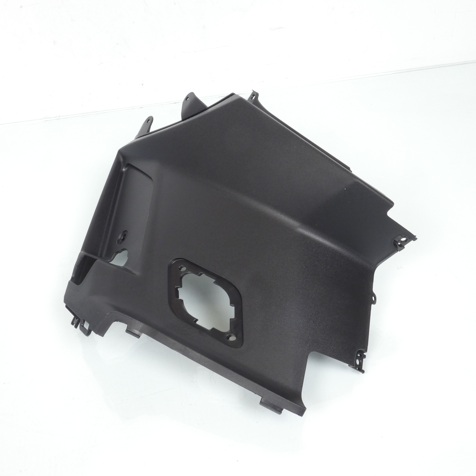 Cache latéral droit pour scooter Peugeot 50 Kisbee 4T 1177918000 779180 Noir