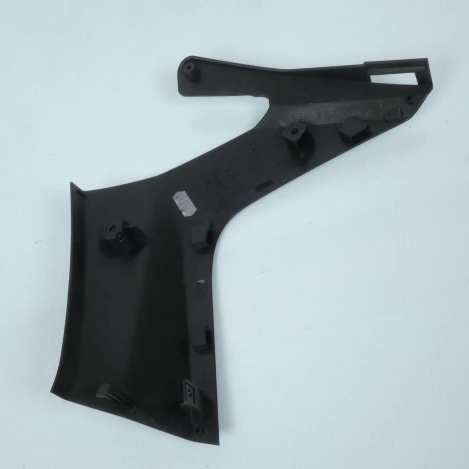 Cache latéral droit origine pour Scooter Yamaha 125 X-Max 2011 à 2013 37P-F835K-00-P0 Neuf
