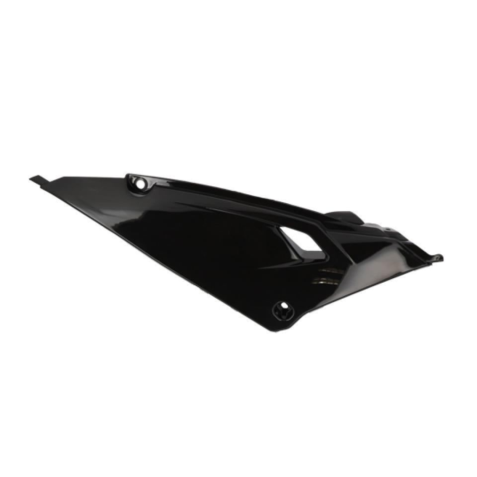 Cache latéral droit pour  