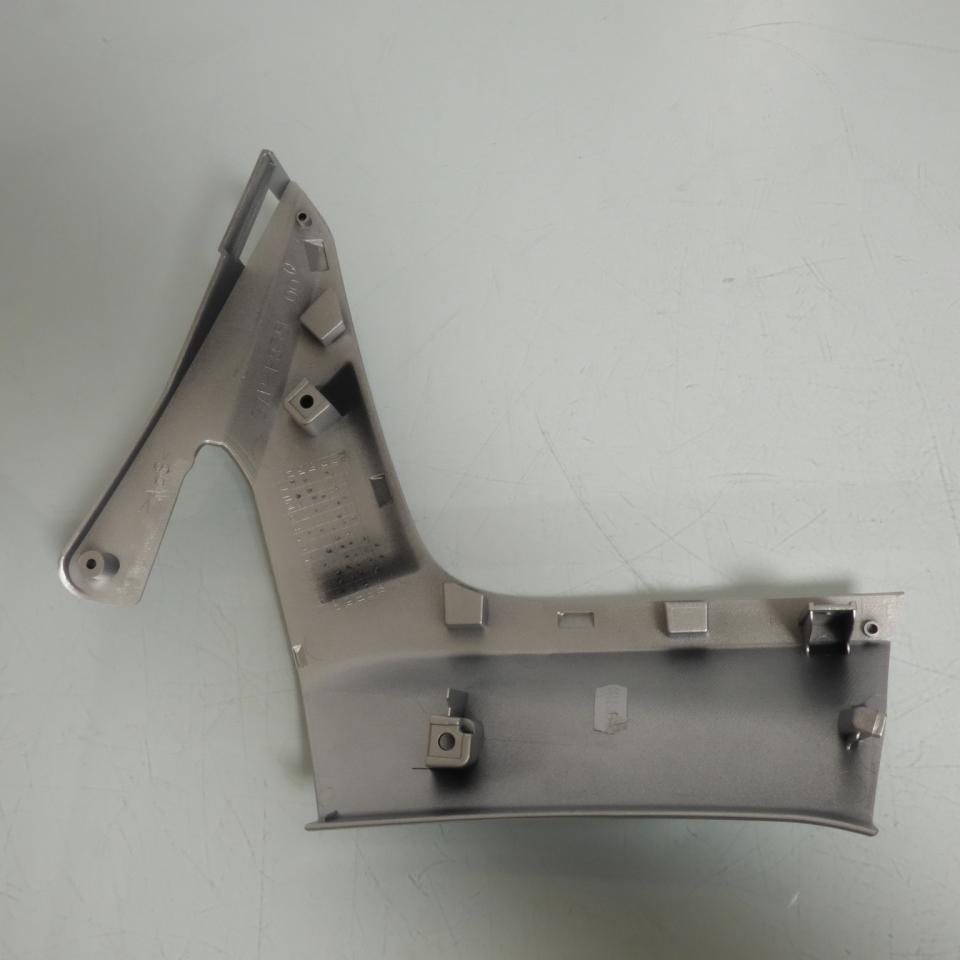 Cache latéral droit origine pour Scooter Yamaha 125 X-Max 37P-F835K-00-LK / GRIS Neuf