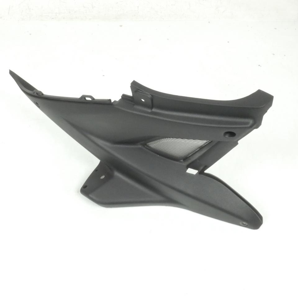 Cache latéral droit pour MBK Nitro