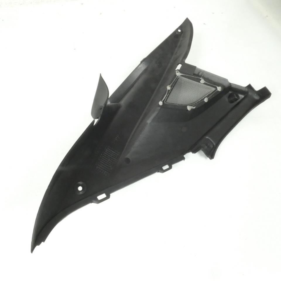 Cache latéral droit avec 3 trous pour scooter MBK 50 Nitro 1997-02 5BR-F172 Noir