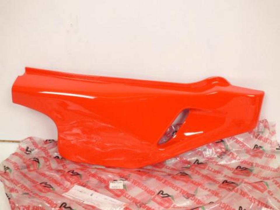 Cache latéral droit pour Aprilia Pegaso