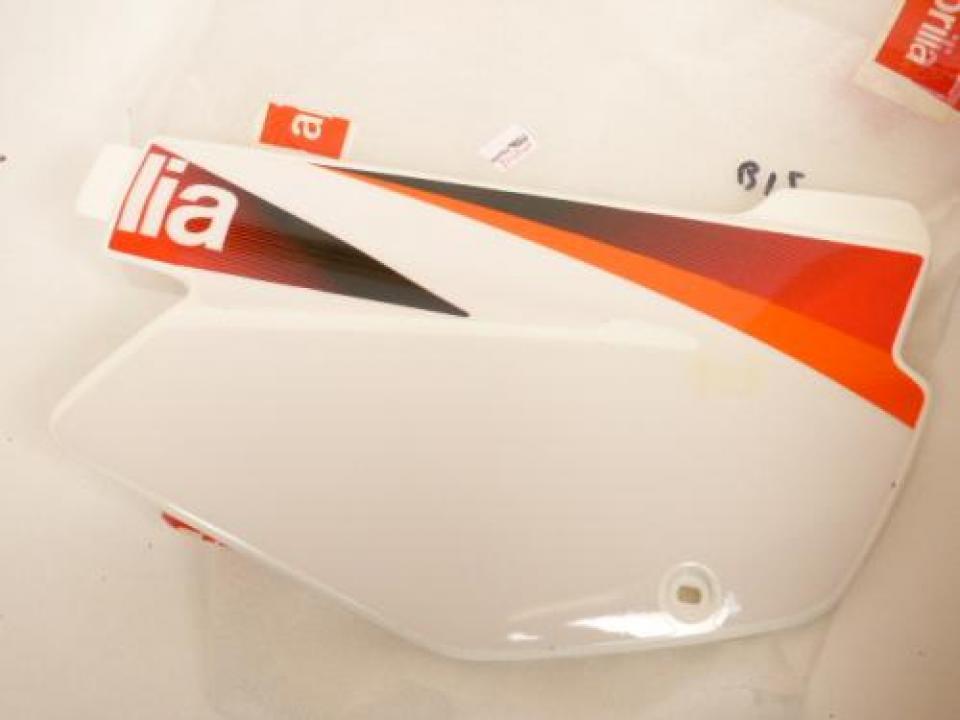 Cache latéral droit pour Aprilia RX