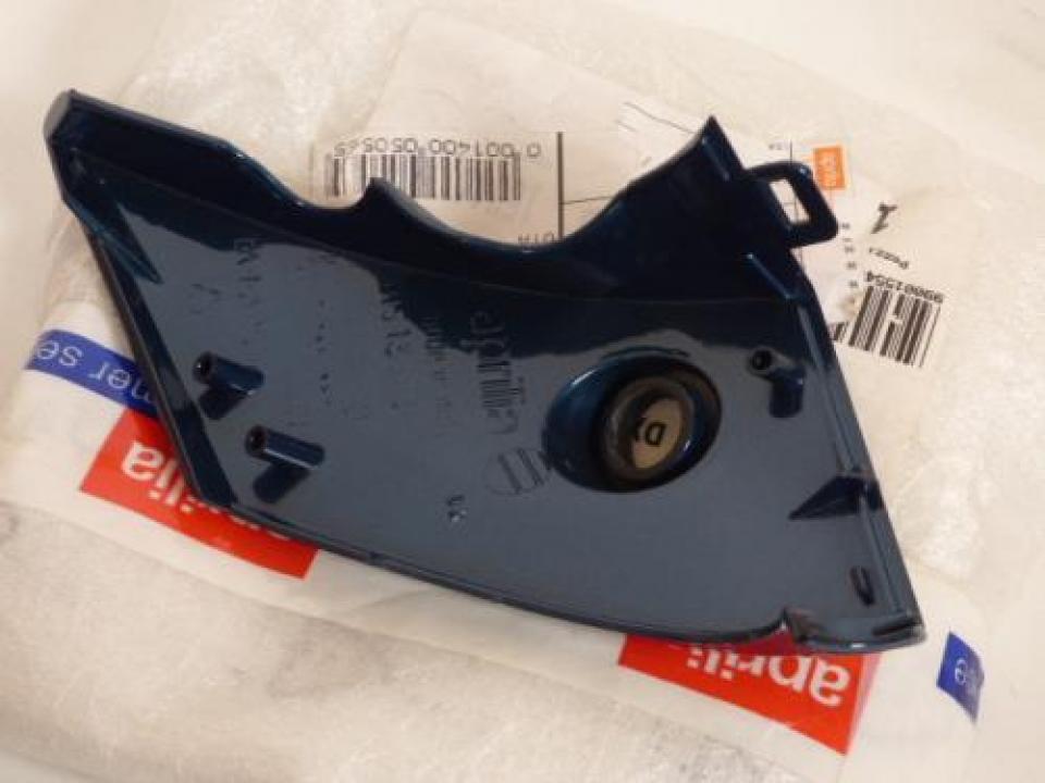 Cache latéral droit origine pour Scooter Aprilia 50 Area 51 1998 à 2000 AP8248197 Neuf