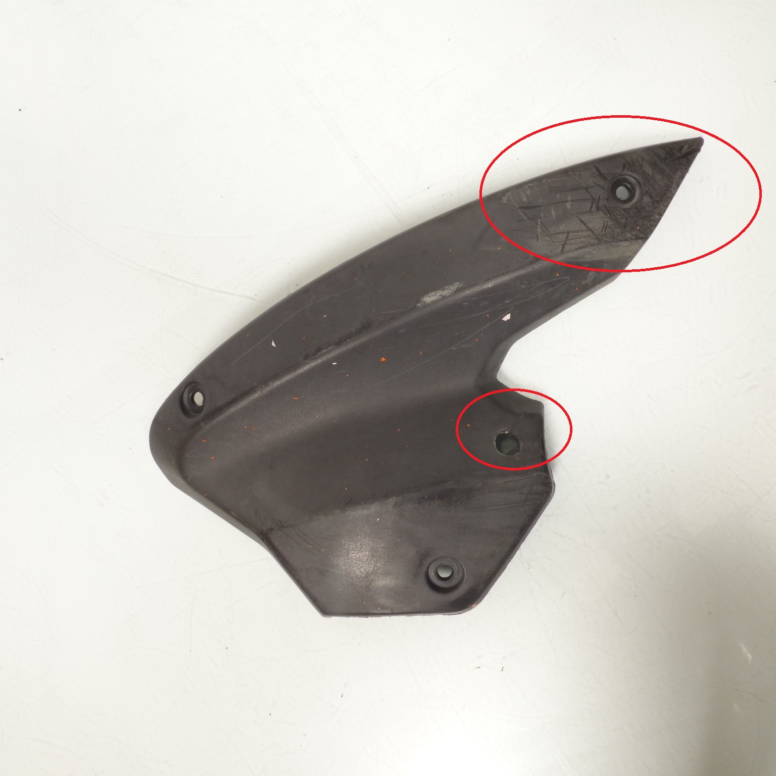 Cache latéral gauche pour Peugeot STREETZONE 2T