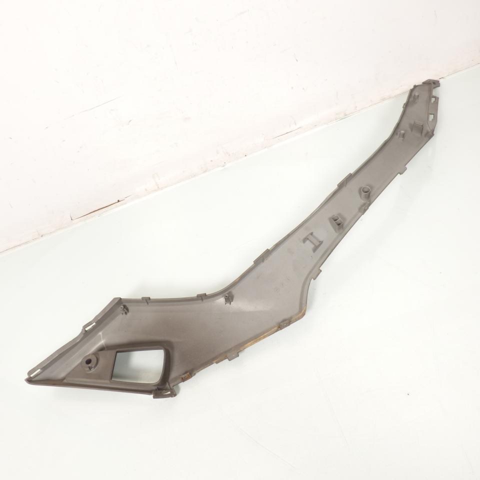 Cache latéral gauche origine pour scooter Kymco 125 X-Town 83630-ABD2 Occasion