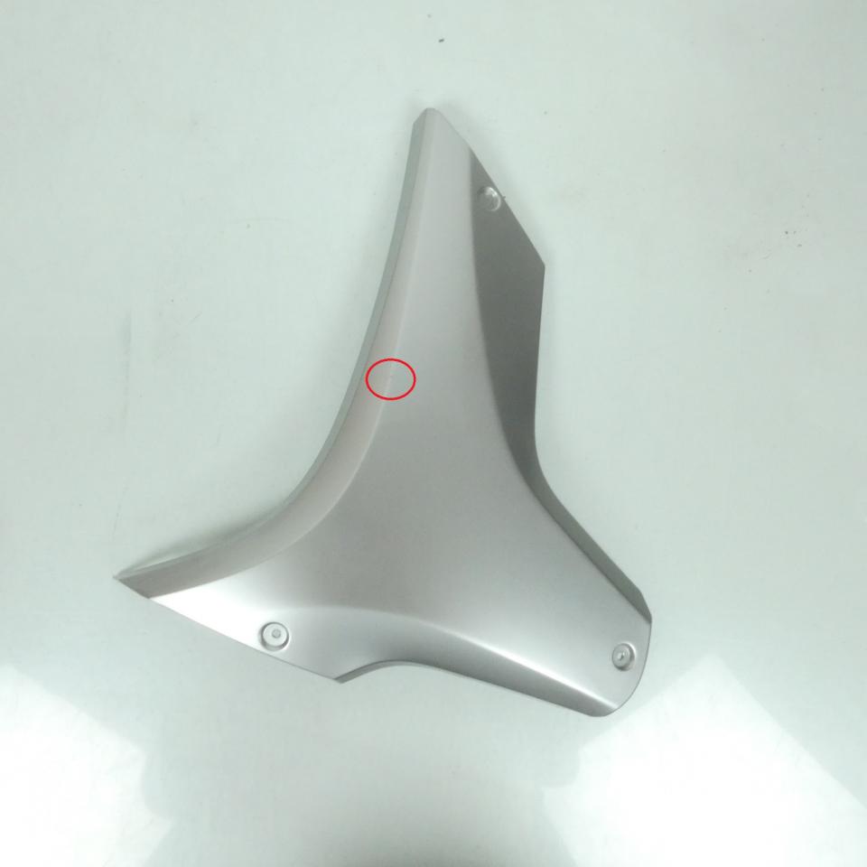 Cache latéral inférieur gauche pour moto Peugeot 50 XR7 800770GW gris Neuf
