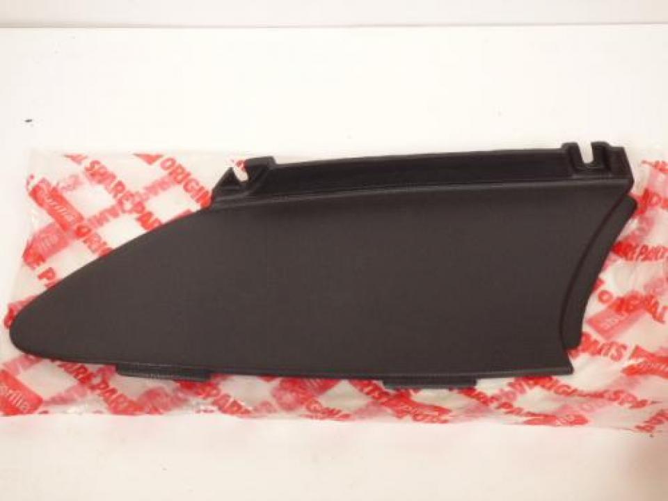Cache latéral gauche origine pour Scooter Aprilia 125 Leonardo 1996 à 1998 AP8138176 Neuf