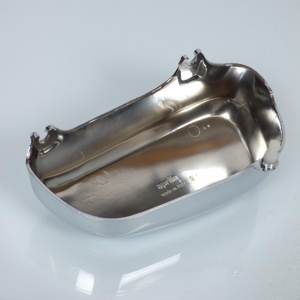 Cache latéral gauche origine pour Moto Aprilia 125 Red rose 1987 à 1992 AP8201239 Neuf