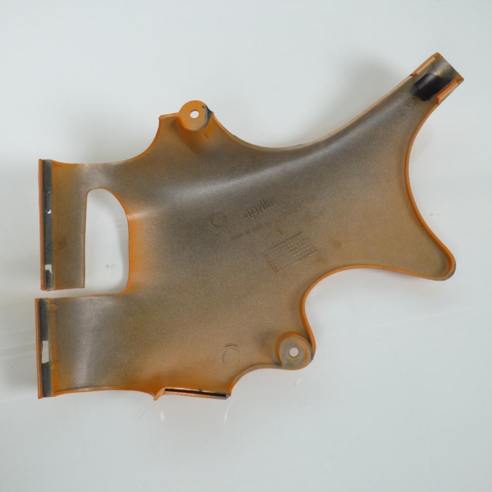 Cache latéral gauche origine pour Moto Aprilia 50 Classic 1992 à 1999 AP8239115 / 8668 SX orange Neuf