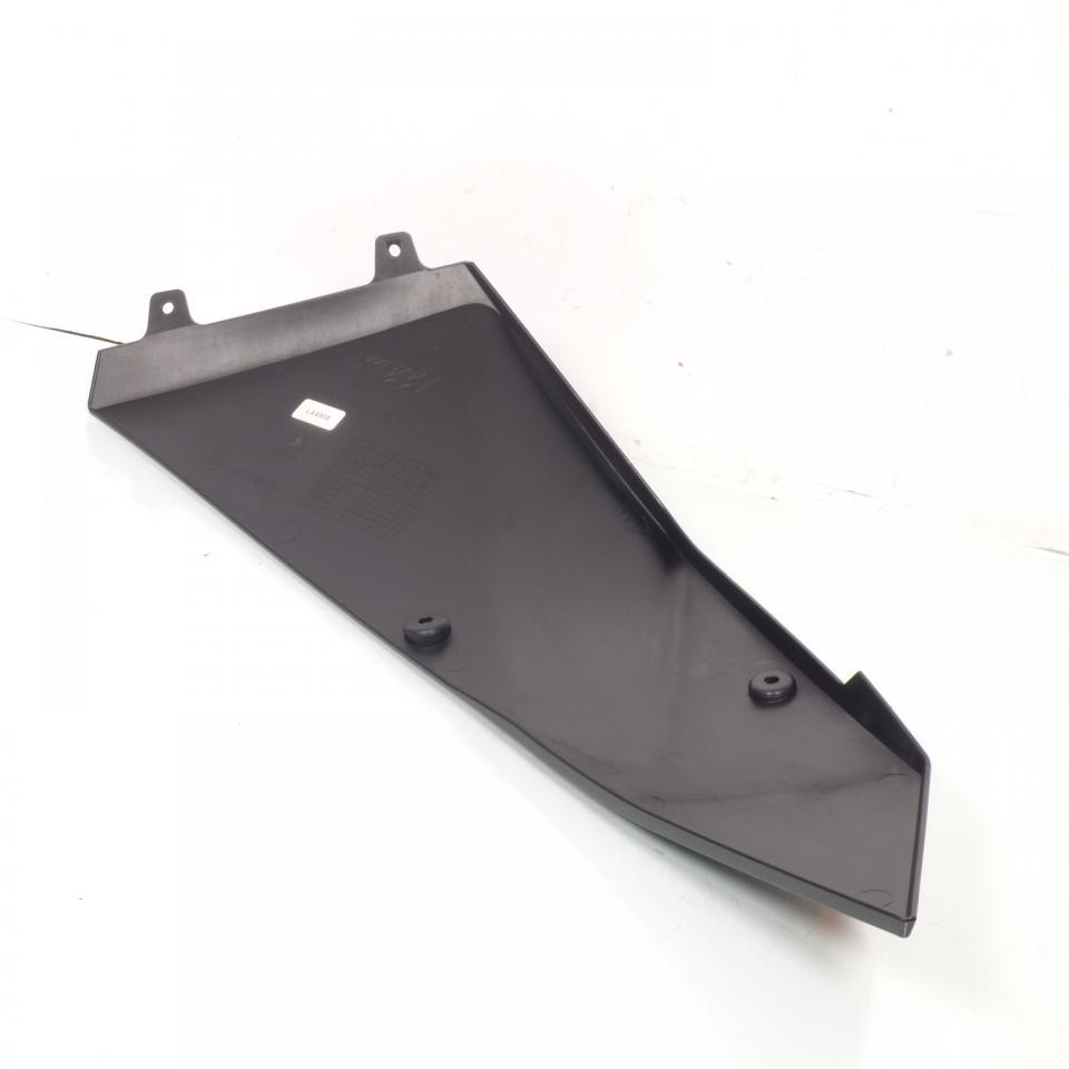Flanc gauche origine pour moto KTM 690 Duke 2008 à 2011 750.08.050.000 Occasion