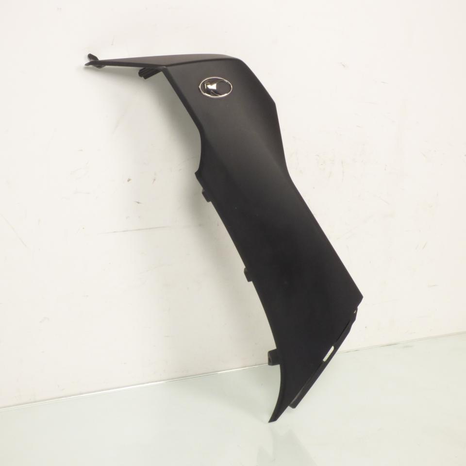 Flanc gauche pour Kymco Ak