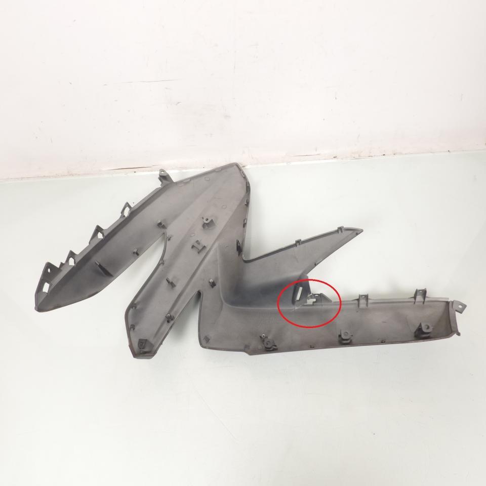 Flanc droit origine pour scooter Kymco 125 X-Town 2016 à 2021 64302-ABD2-C000