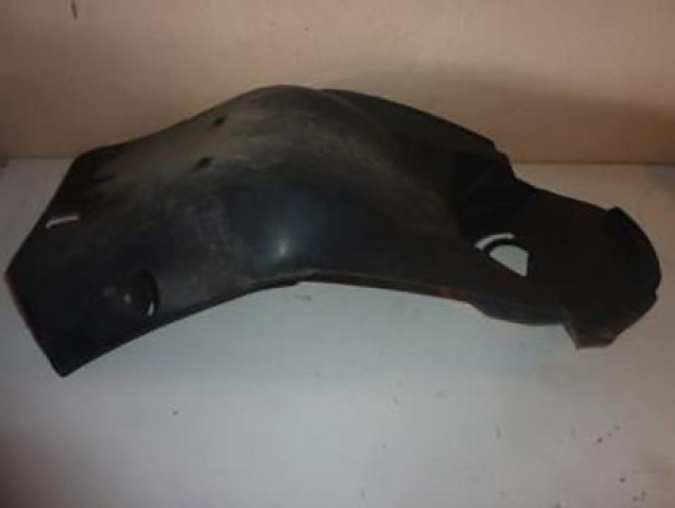 Sabot bas de caisse origine pour scooter Yamaha 50 Beluga 1992 3UP Occasion