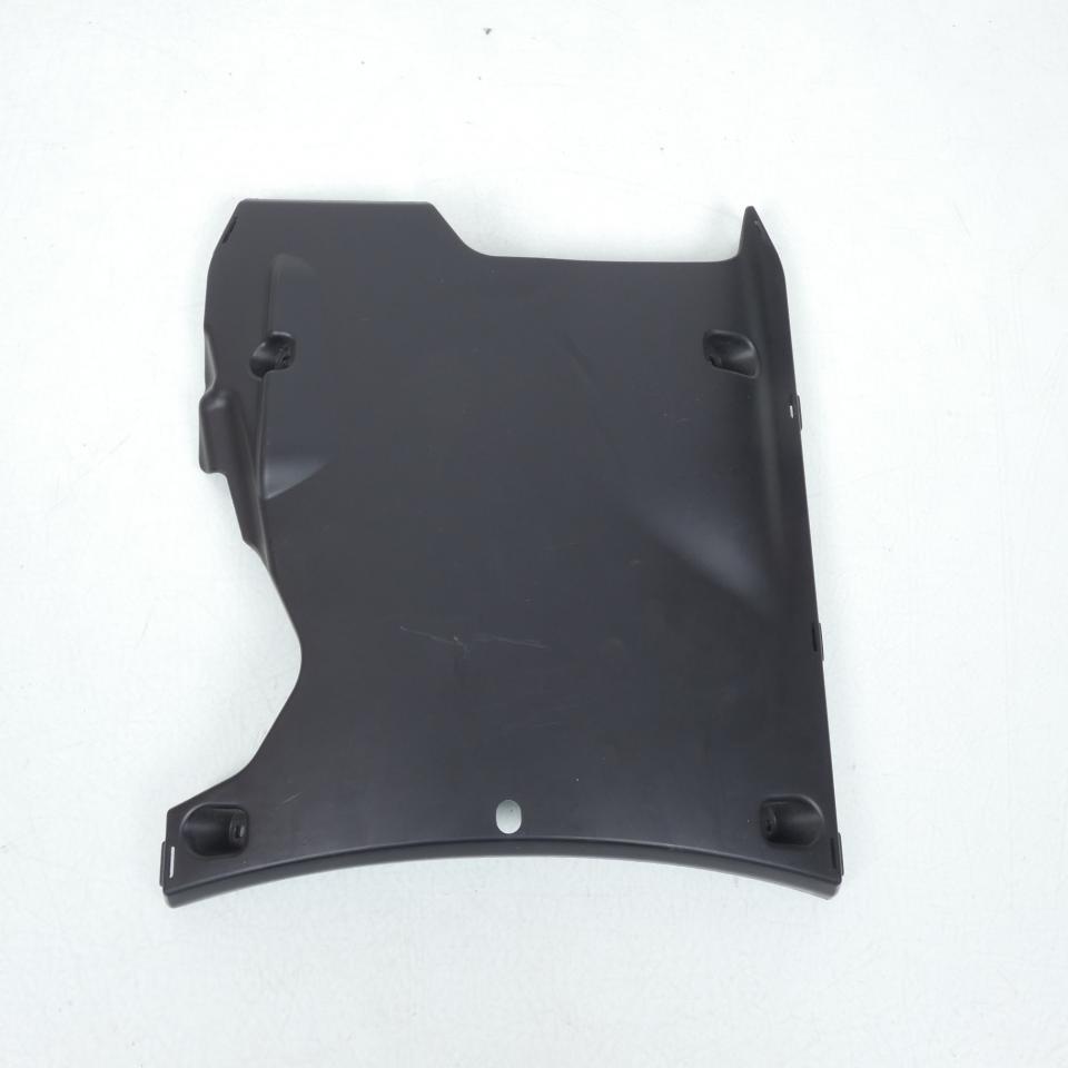 Sabot bas de caisse pour scooter Peugeot 50 Kisbee 4T 2013 à 2017 779181 Noir