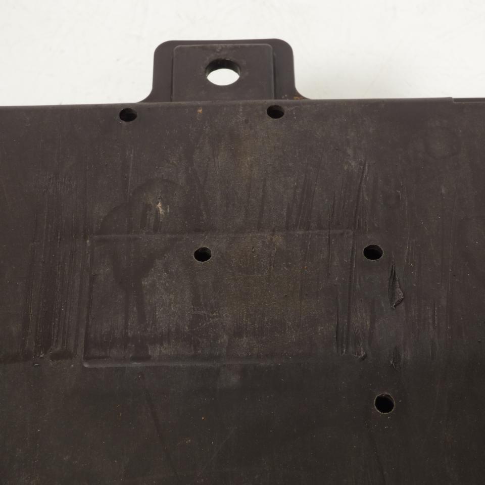 Sabot bas de caisse origine pour scooter Honda 125 PCX 2015 à 2018 64530-KWN