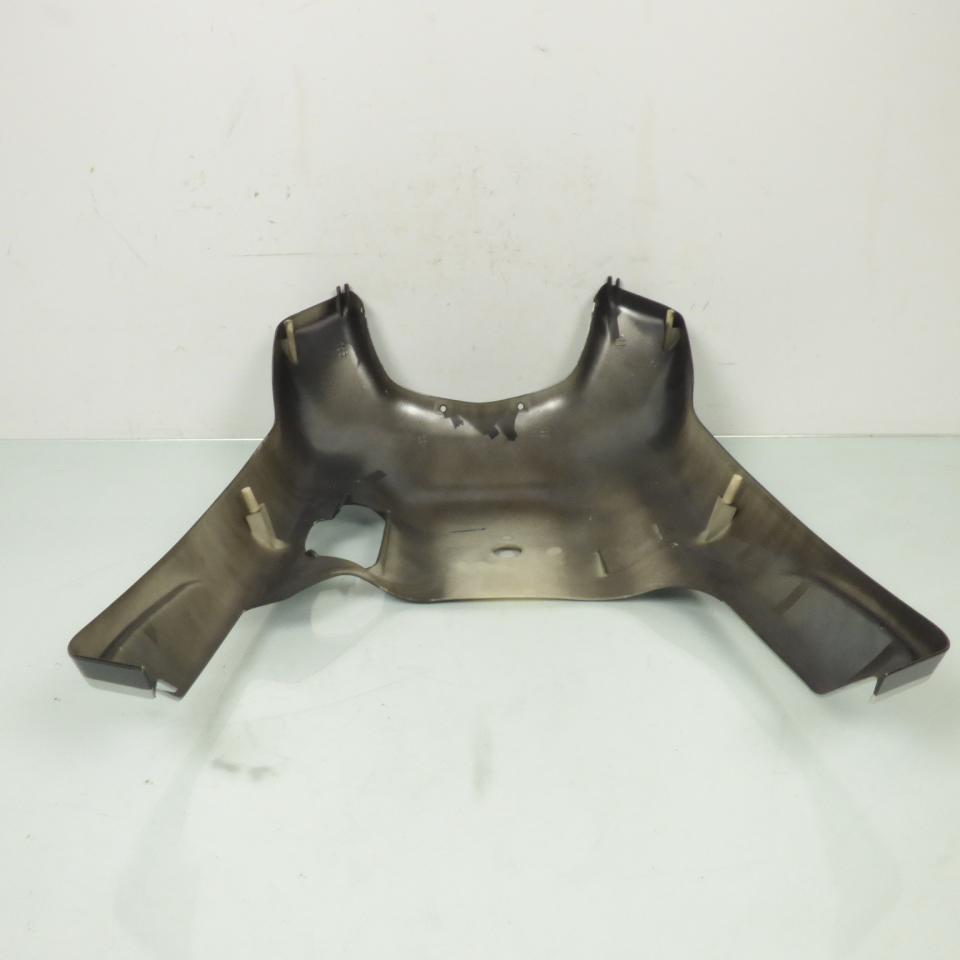 Sabot bas de caisse origine pour Moto Benzhou 50 NC Flashy 50QT-6D Occasion