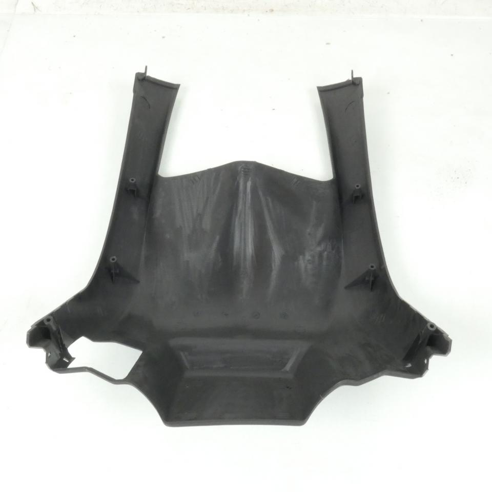 Sabot bas de caisse pour scooter PGO 50 Big max P1626000000 Neuf en destockage