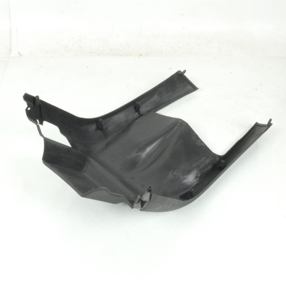 Sabot bas de caisse pour scooter PGO 50 Big max P1626000000 Neuf en destockage