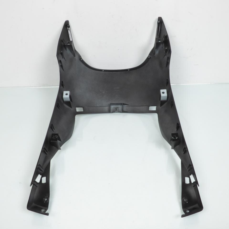 Sabot bas de caisse pour scooter Aprilia 50 SR 1997 à 2000 AP8239407 101432 
