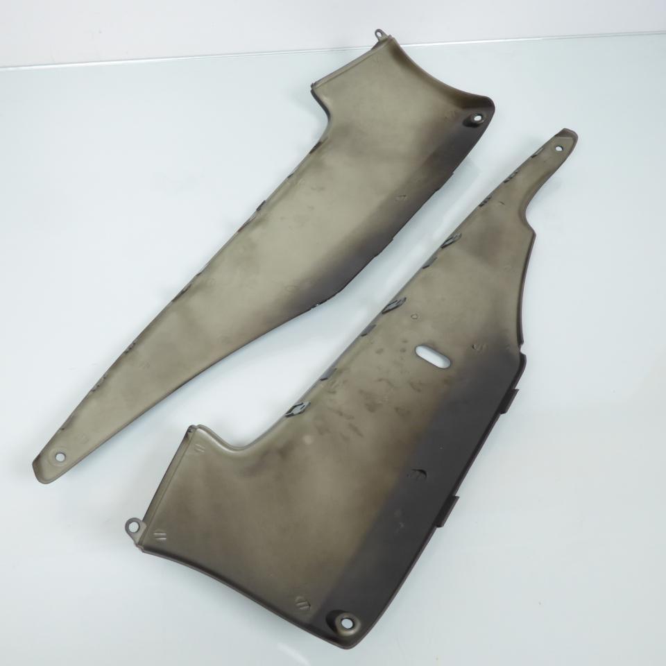 Sabot bas de caisse P2R pour scooter Yamaha 500 Tmax 2001 à 2007 paire noir brillant / plat Neuf
