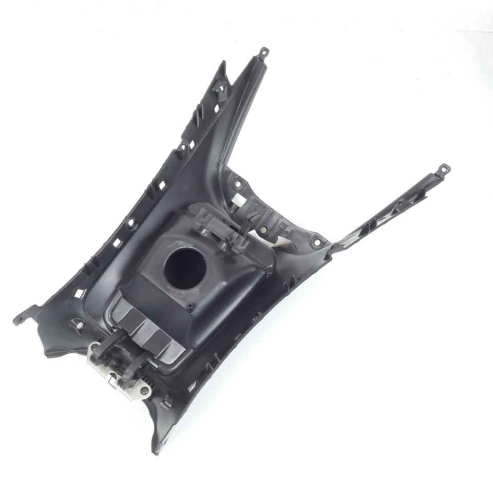 Protège jambe avec trappe pour scooter Piaggio 125 MP3 2006-2009 623189000C Neuf