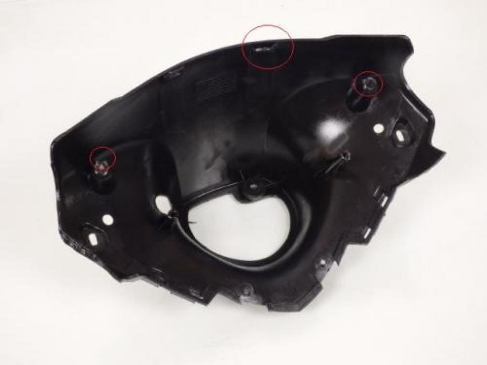 Couvre guidon origine pour scooter Keeway 125 Leone 65202B Occasion