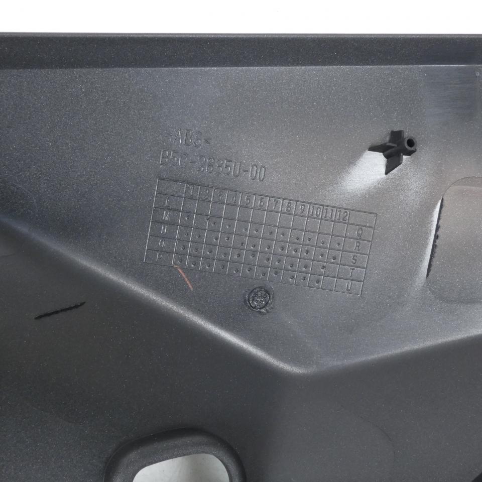 Écope de radiateur Gauche noir mat pour moto Yamaha 900 Tracer B5C2835U00P0 Neuf