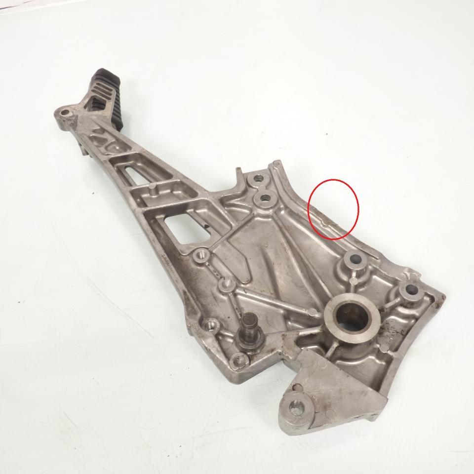 Platine repose pied gauche origine pour moto Kawasaki 900 GPZ R Ninja Occasion