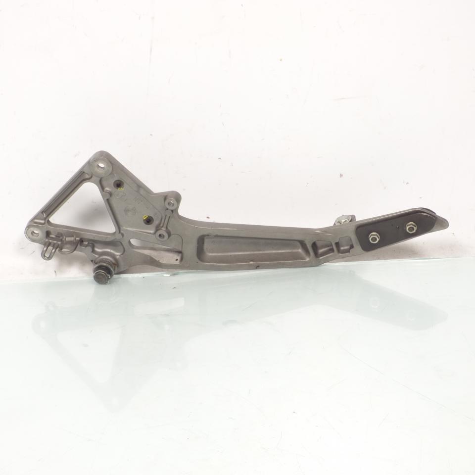 Platine repose pied droite origine pour moto Honda 600 Hornet 1998 à 2002 PC36