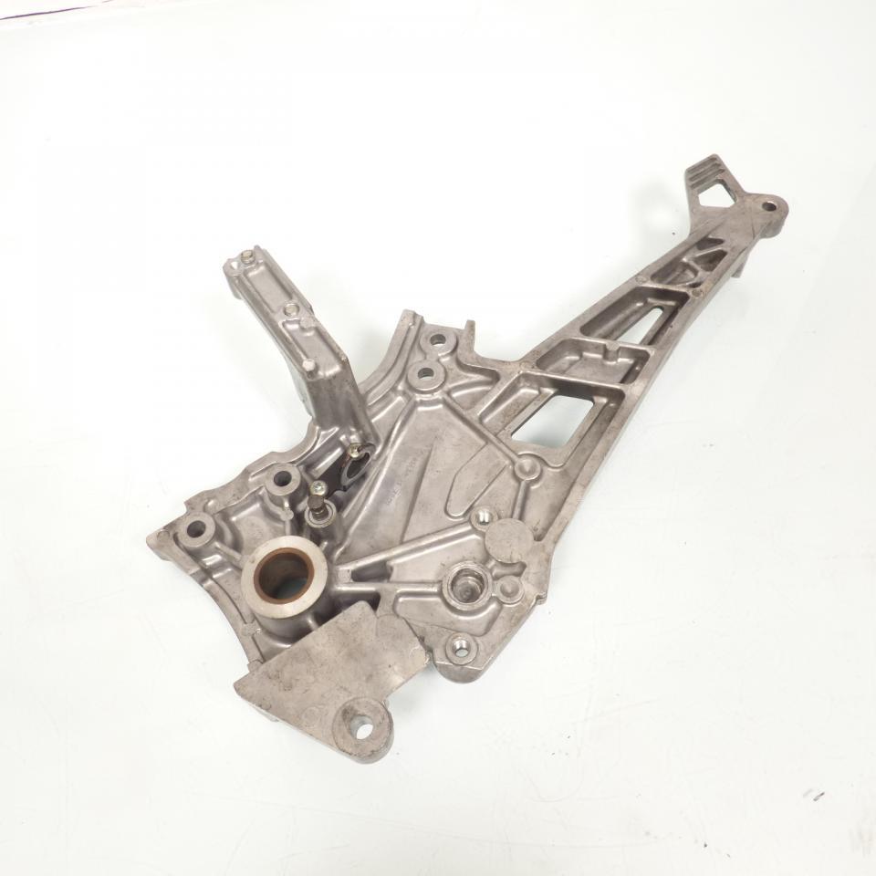 Platine repose pied droit origine pour moto Kawasaki 900 GPZ R Ninja Occasion