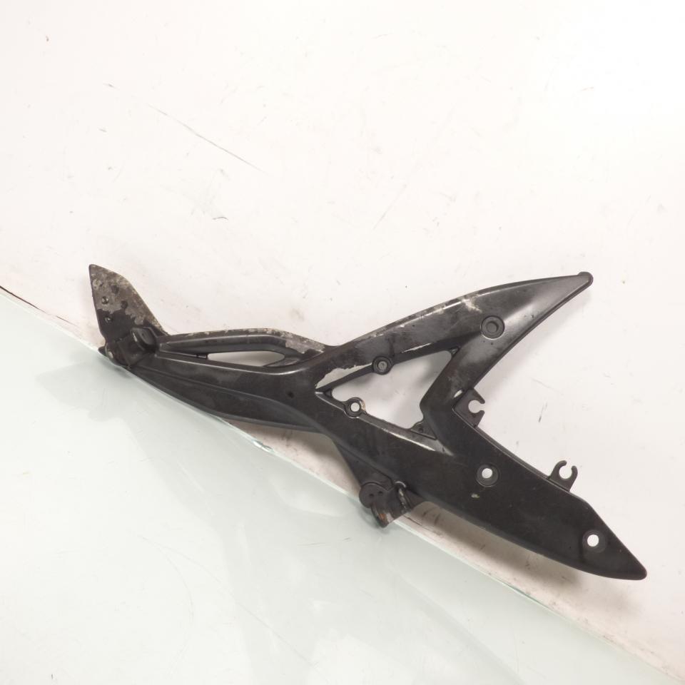 photo piece : Platine droite->Kawasaki ER6