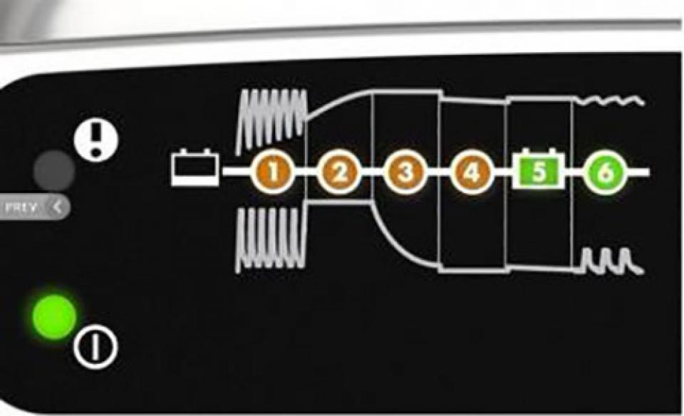 Outillage pour cc de a ACCUB08 etat Neuf Chargeur universel de batterie moto quad scooter voiture compact CTEK XS 800 12V 0,8A / Le XS 0.8 est le plus petit chargeur 12V de CTEK. Il offre une technologie dernier cri et convient parfaitement à la c