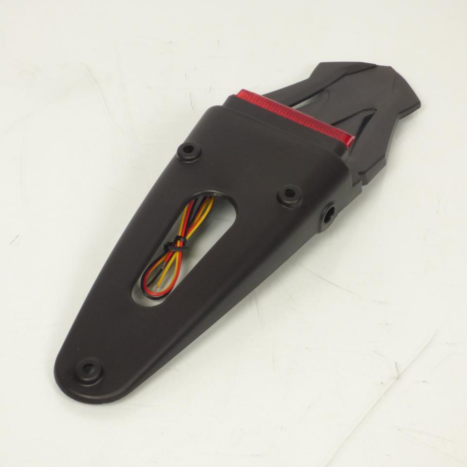 Bavette arrière Tun'R pour moto avec feu arrière rouge a LED 12V Neuf