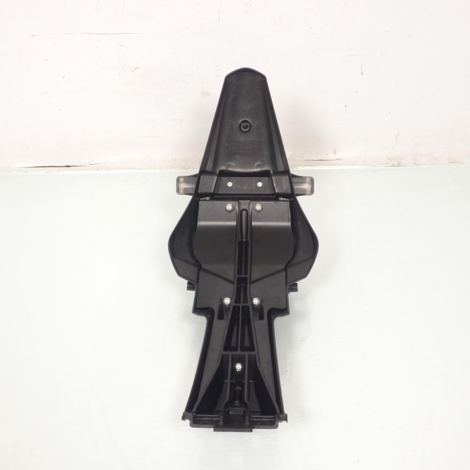 Bavette arrière pour moto Suzuki 750 GSX-S 63113-04K00 63116-13K00 Occasion